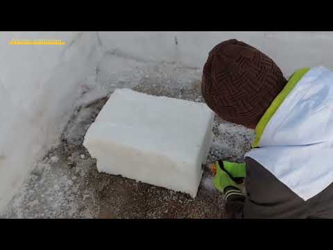 Snow bushcraft Building a snow house igloo for survival in