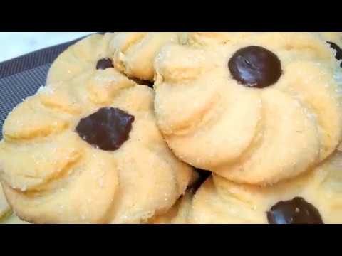 ЯЙЦО И МАСЛО ВКУСНОЕ ПЕЧЕНЬЕ ГОТОВО ПЕЧЕНЬЕ ИЗ ДВУХ