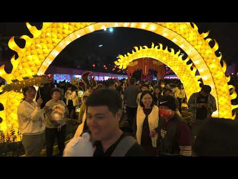 Unbelievable Crowd in Shenzhen During Chinese New Year