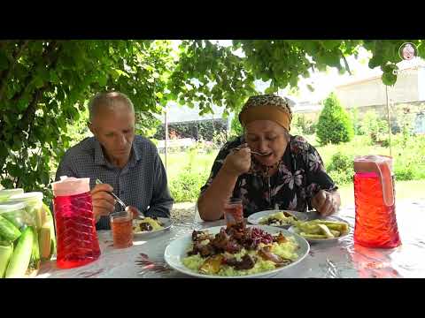 HARVESTING SAFFRON Cooking Traditional Rice with Cornel