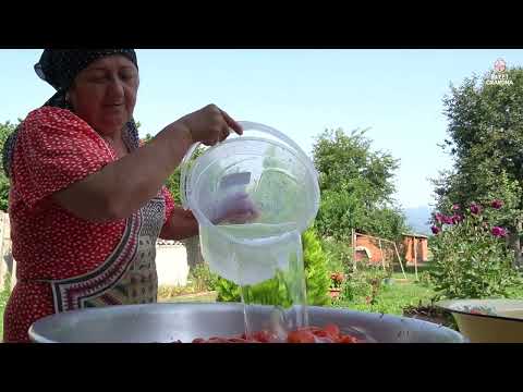 How Grandma Dries Tomatoes Under the Sun Way to Preserve