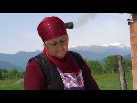 Country Life Vlog Secrets of Planting Onions with Grandma