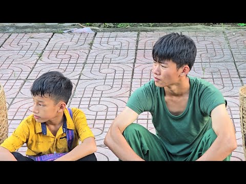 Life highland boy khai making spiral fish traps catching