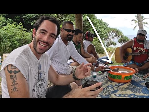 Tüm Ülke Bu KAFA YAPICI Biber Suyundan İçiyor TONGA
