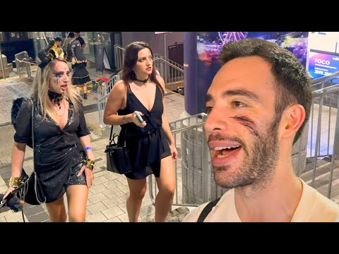 Tüm Ülke GECE VAKTİ Sokakta Hong Kong