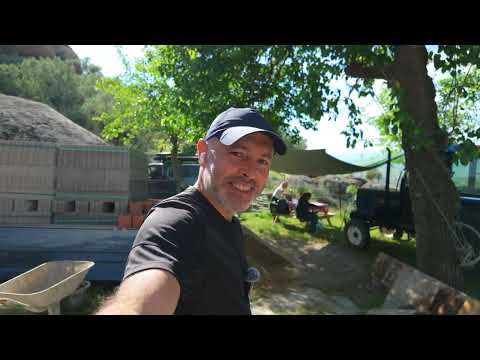 MUĞLA DA KÖY EVİ TADİLATI DUVAR ÖRÜYORUZ