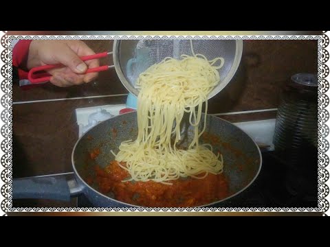 DOMATES SOSLU MAKARNA TARİFİ