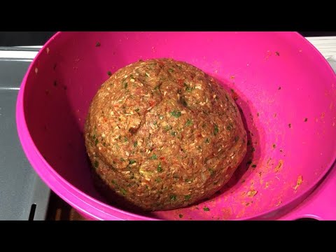ÖYLE BİR KÖFTE YAPTIM KOKUSU MAHALLEYİ BİLE DUMAN ETTİ