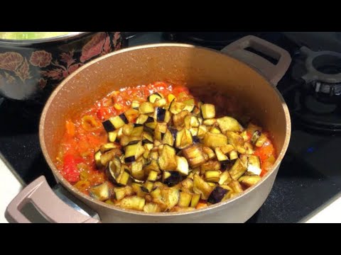 TAVUKLU PATLICAN TARİFİ YİYENLER GÜVEÇ SANDI ISRARLA