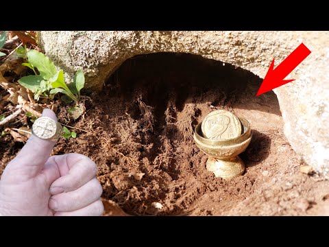 Dikili Taşta Çok Zengin Yüzüklü Define Kasası Buldum
