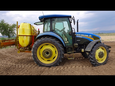 Ekim öncesi tarla ilaçlama New Holland TD100