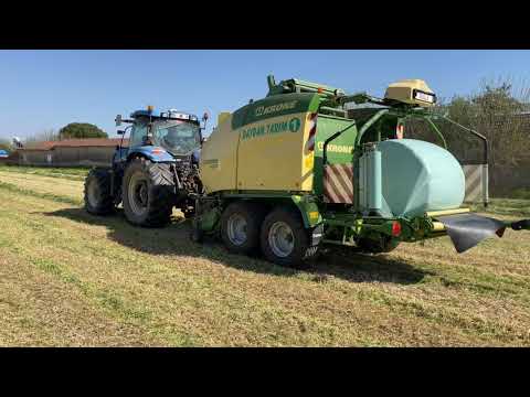 YAŞ ARPA PAKETLEME NEW HOLLAND T 7060
