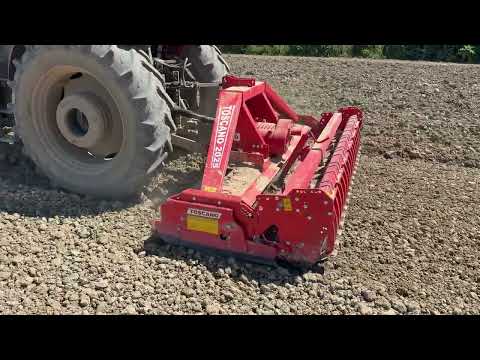 Case jx110 domates dikim hazırlığı