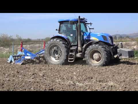 6 Silindir Traktör Sesi New Holland T7070