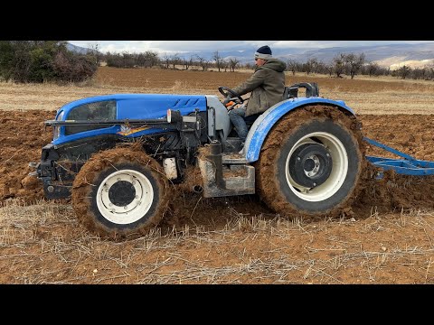 ÇAMURDA PULLUK PERFORMANSI NEW HOLLAND 100F