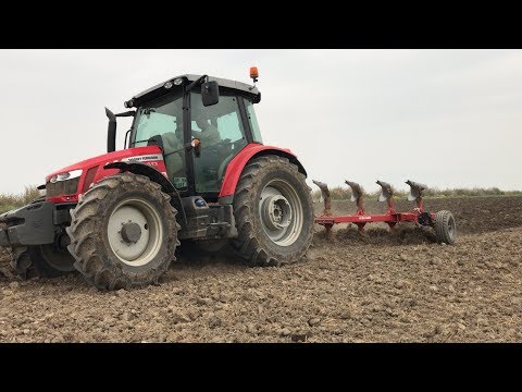 Massey Ferguson 5613 Dyna 4