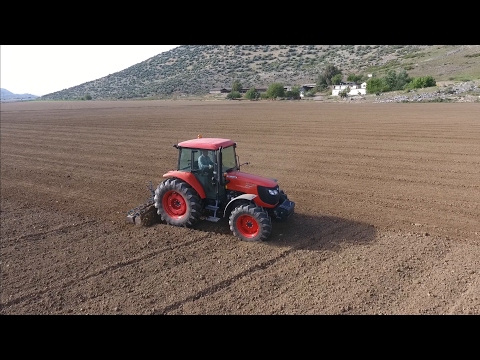 Kubota M108S