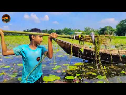 Village Little Experts Boy Jumping Boat Catching Big Fish