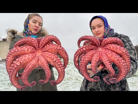Unique Pizza With Octopus Tentacles And Shrimp The Most