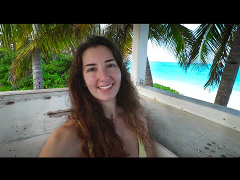 Treasure hunting at Atlantis Resort Bahamas underwater