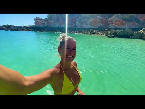 CRUISING AROUND REMOTE ISLANDS IN NORTHERN AUSTRALIA