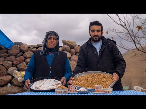 Dağda Pratik Türk Atıştırmalığı Yapmak ve Türk Lokumu