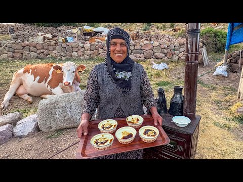 Dağda Organik Sütten Lezzetli Sütlaç Yapımı