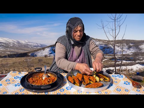 Yaylada Kıyma ve Patlıcanın Uyumu Köy Hayatı