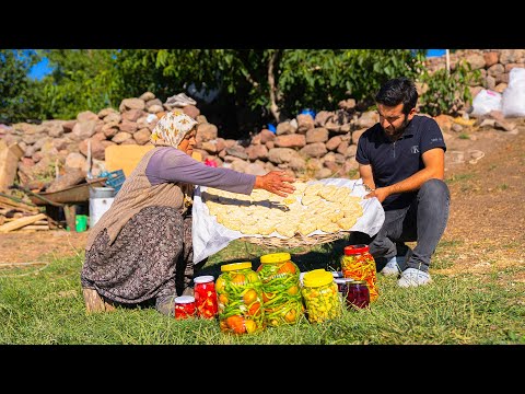 Köyde Tarhana Yaptım ve Kışlık Turşuları Kurdum
