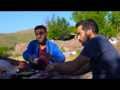 Taze Sağılmış Yayla Sütünden Doğum Günü Pastası Yaptık