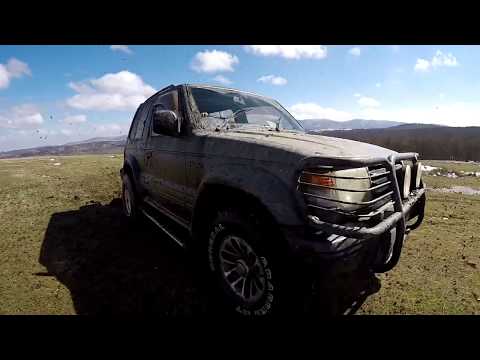 Having fun with 92 Mitsubishi Pajero 2 5 Turbo Diesel