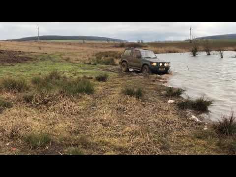 Mitsubishi Pajero 2 5 Turbo Diesel Engine Mudding in Slow