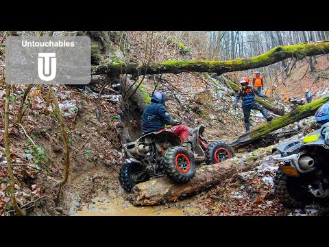 Recovering Can Am Renegade 1000R 2021 From a Deep Ditch