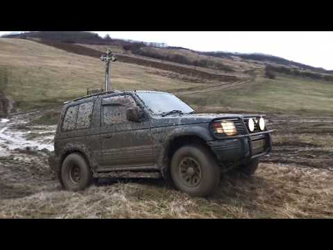 Mitsubishi Pajero 2 5 Turbo Diesel Engine Mudding