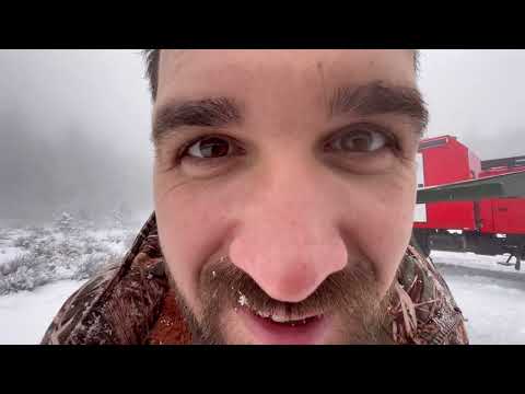 DONMUŞ GÖL KENARINDA KAR KAMPI