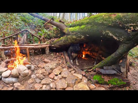 Bushcraft SURVIVAL Shelter Winter CAMPING in Rain THUNDER