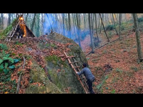 3 Days SOLO SURVIVAL CAMPING In RAIN Building a Bushcraft