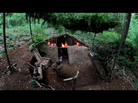 SOLO Two Days CAMPING BUSHCRAFT Camp Build Survival Tiny