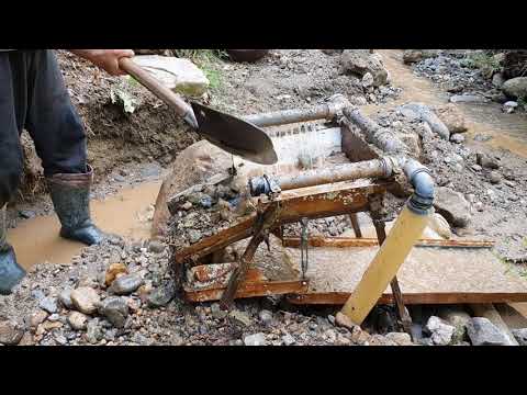 Gold Prospecting in River and Streams Method of Separating