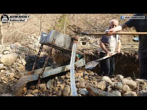 Gold prospecting in the creek and river The simple and easy