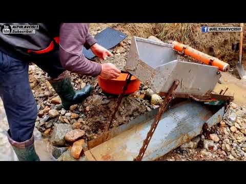 Gold Prospecting in the Creek The Discovery of LARGE Gold