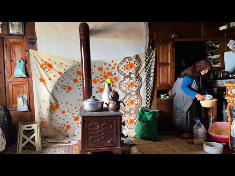 Köy Hayatı Soba Üstünde Köy Yemeği Türkiye Köyünde Yaşam