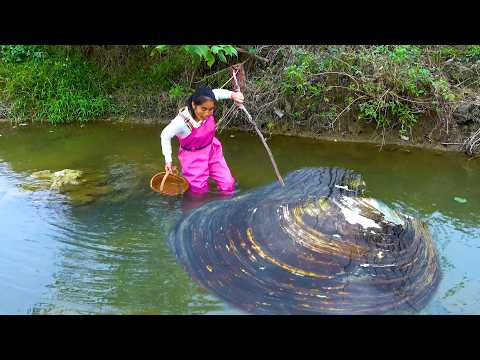 Pick up the big river clam and take out the slippery pearls