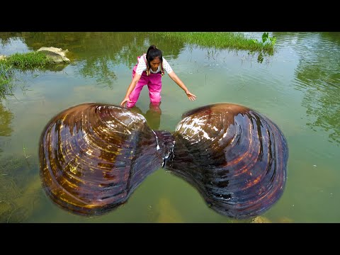 The water kept bubbling and the beautiful woman found the