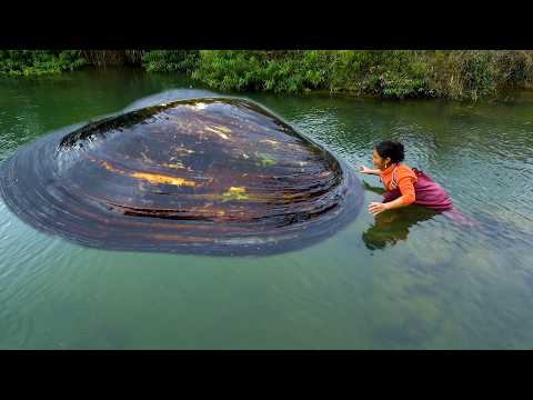 I m so excited to see such a big river clam I immediately