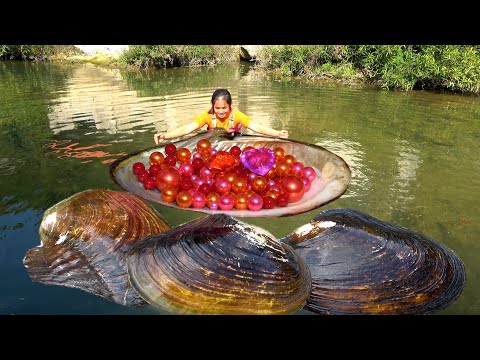 The flowing river pearls are beautiful and the belly of