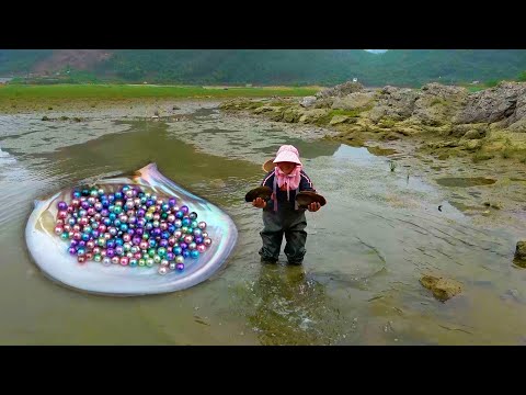 The clams here are bigger than shovels and the pearls in