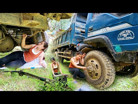 The genius girl went to repair damaged Cars and Tractors