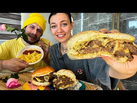 Ev Yapımı Aşk Hamburgeri Ve Sos