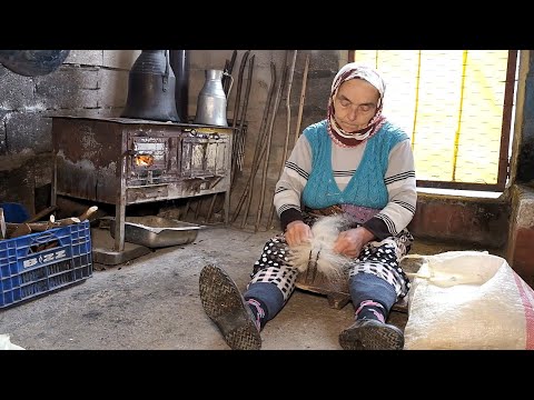 Yünden çorap yapıyor El emeğinin hikayesi